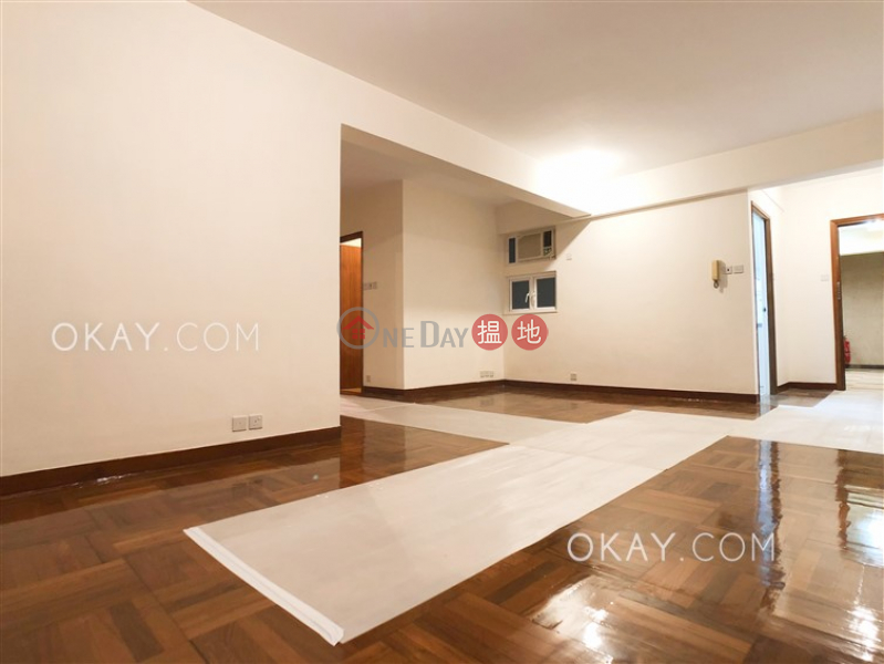 Tasteful 3 bedroom with parking | Rental, Amber Garden 安碧苑 Rental Listings | Wan Chai District (OKAY-R44310)