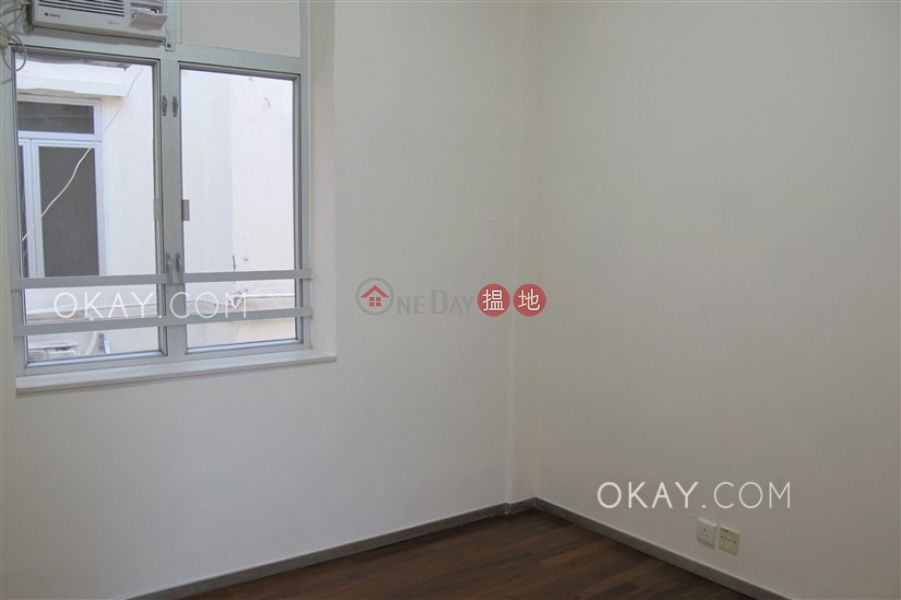 HK$ 29,000/ month | 219-221 Sai Yee Street , Yau Tsim Mong Intimate 3 bedroom on high floor | Rental