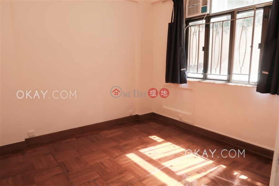 Tasteful 3 bedroom in Mid-levels West | Rental 13-15 Babington Path | Western District Hong Kong, Rental | HK$ 25,000/ month