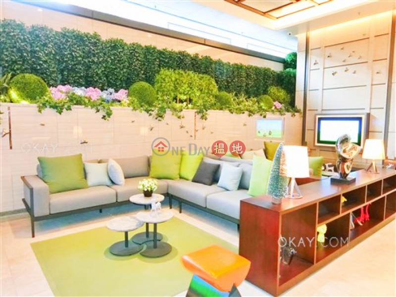 HK$ 9.5M King\'s Hill, Western District, Lovely 1 bedroom with terrace & balcony | For Sale