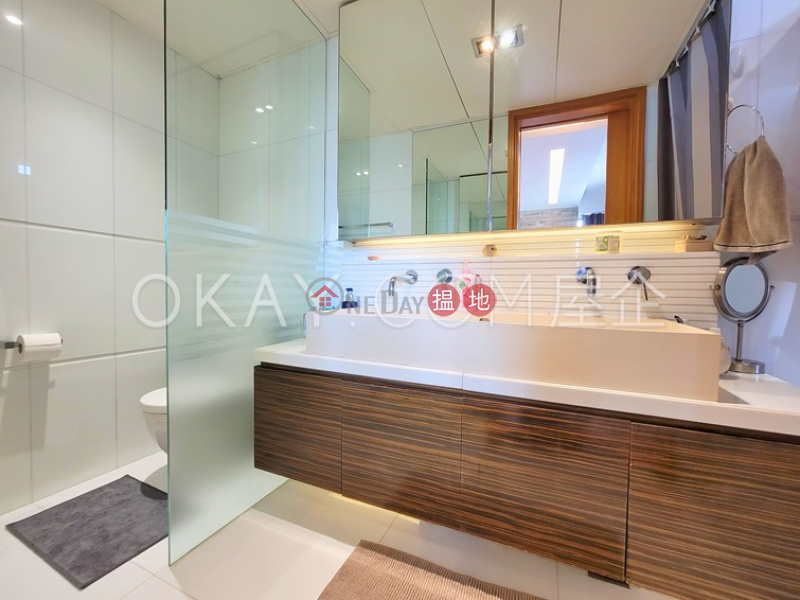 HK$ 22.5M, Discovery Bay, Phase 14 Amalfi, Amalfi One, Lantau Island, Luxurious 4 bedroom with balcony | For Sale