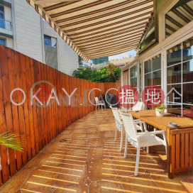 Luxurious 3 bedroom with terrace & parking | Rental | Albany Court 雅鑾閣 _0