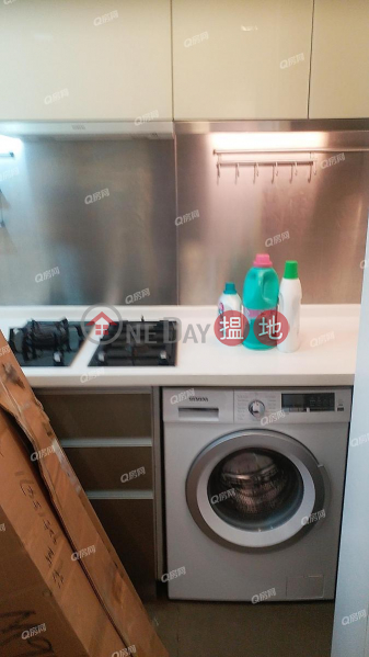 HK$ 32,000/ month | Island Crest Tower 1, Western District, Island Crest Tower1 | 2 bedroom Mid Floor Flat for Rent