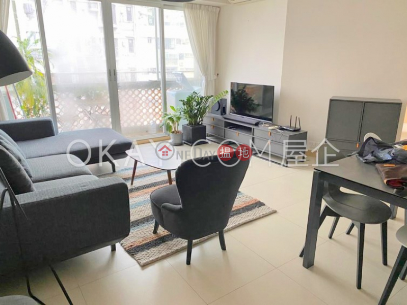 Lovely 2 bedroom on high floor with balcony | Rental | Jing Tai Garden Mansion 正大花園 Rental Listings
