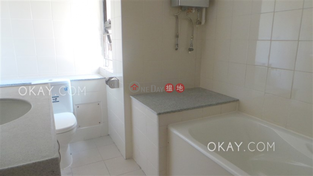 HK$ 45,400/ month | Wylie Court Yau Tsim Mong, Gorgeous 3 bedroom with balcony & parking | Rental