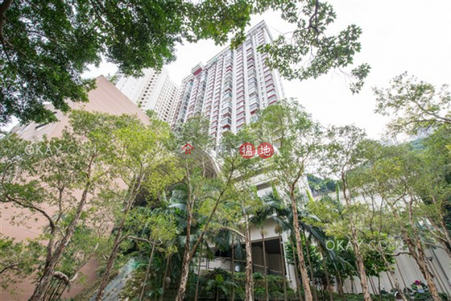 Property Search Hong Kong | OneDay | Residential Sales Listings | Stylish 3 bedroom on high floor with balcony | For Sale