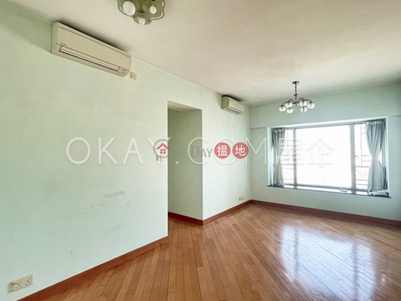 Unique 3 bedroom in Kowloon Station | For Sale | Sorrento Phase 1 Block 5 擎天半島1期5座 Sales Listings