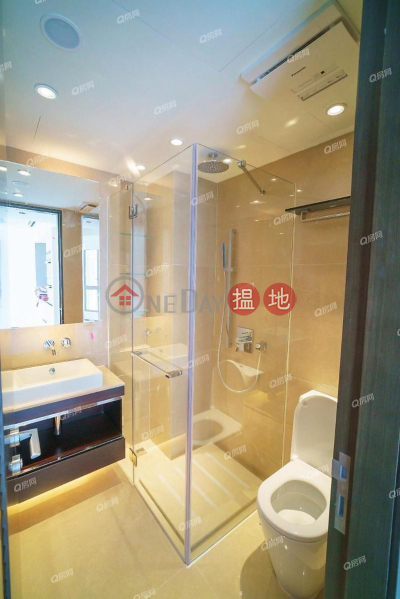Property Search Hong Kong | OneDay | Residential Sales Listings Regent Hill | 1 bedroom Mid Floor Flat for Sale