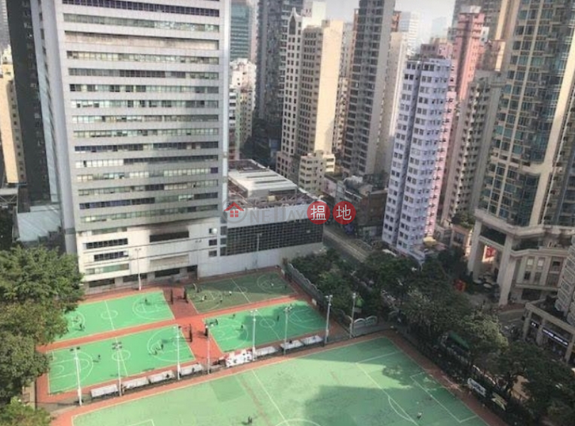HK$ 15,300/ month Southern Commercial Building Wan Chai District TEL: 98755238