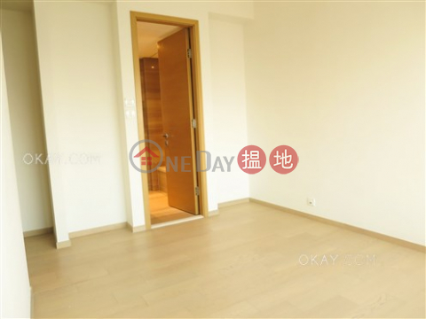 Tasteful 2 bedroom with balcony | For Sale | The Summa 高士台 _0