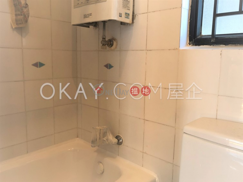 HK$ 25,000/ month | Tower 125, Central District | Practical 3 bedroom on high floor | Rental