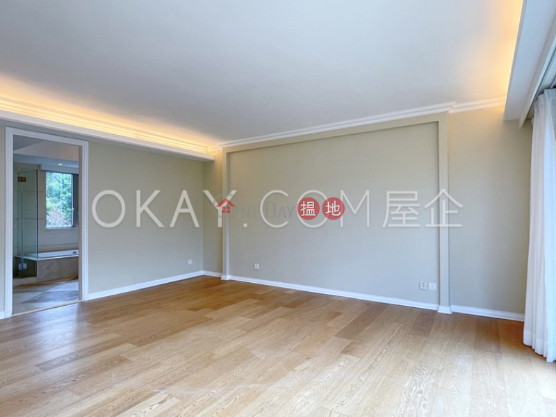 HK$ 149,000/ month L\'Harmonie, Southern District Rare house with rooftop & parking | Rental