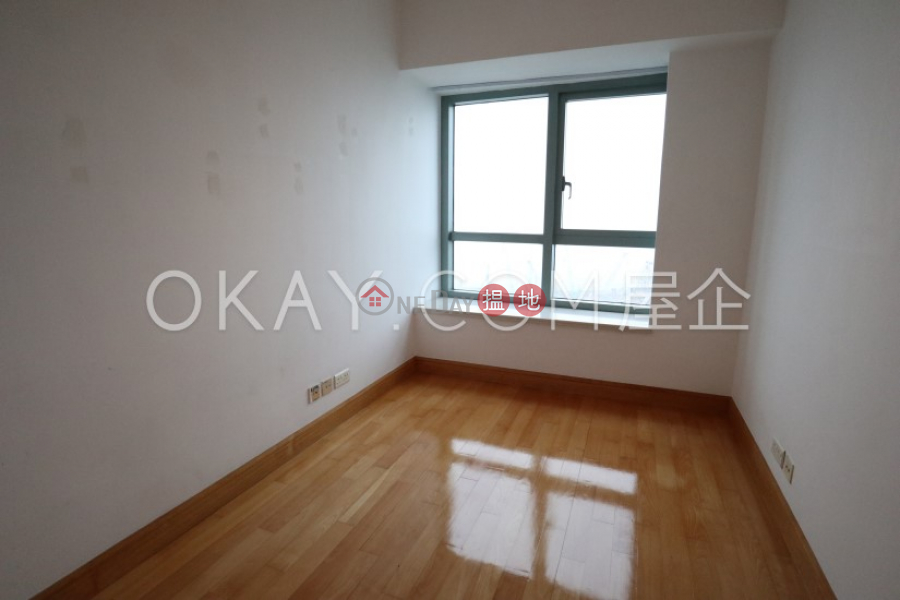 HK$ 50,000/ month | The Harbourside Tower 3 | Yau Tsim Mong, Gorgeous 3 bedroom in Kowloon Station | Rental