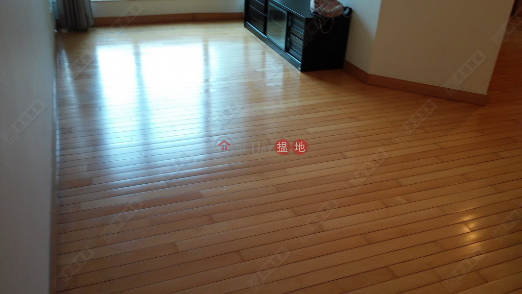 Property Search Hong Kong | OneDay | Residential Sales Listings | Three bedrooms and one apartment in The Waterfront