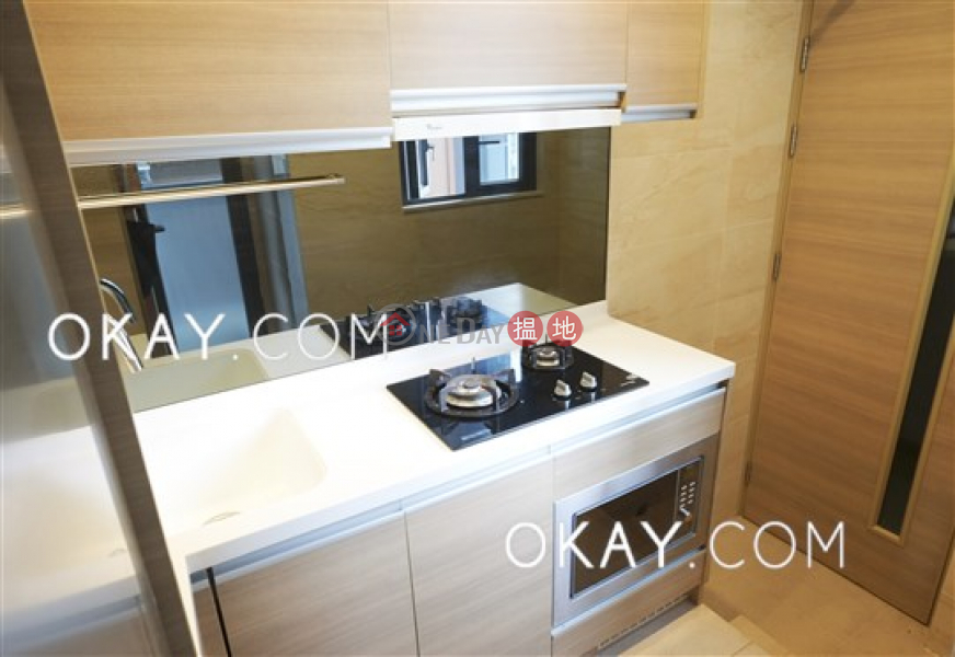 HK$ 27,200/ month | 18 Catchick Street, Western District, Generous 3 bedroom on high floor | Rental