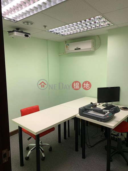 HK$ 16,000/ month | Hennessy Plaza | Wan Chai District 655sq.ft Office for Rent in Wan Chai