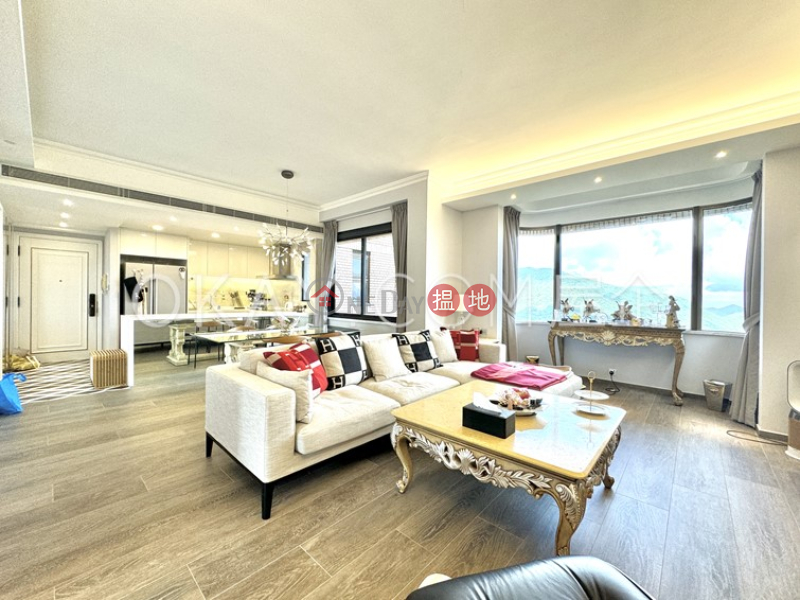 Property Search Hong Kong | OneDay | Residential Sales Listings | Luxurious 2 bedroom on high floor with parking | For Sale