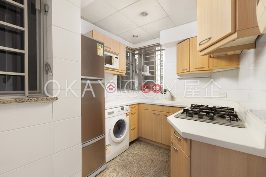 HK$ 21M, The Waterfront Phase 2 Tower 7, Yau Tsim Mong | Popular 3 bedroom in Kowloon Station | For Sale