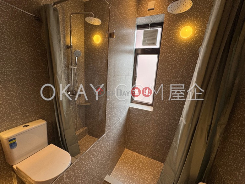 Stylish 2 bedroom in Mid-levels West | Rental | Kam Kin Mansion 金堅大廈 Rental Listings