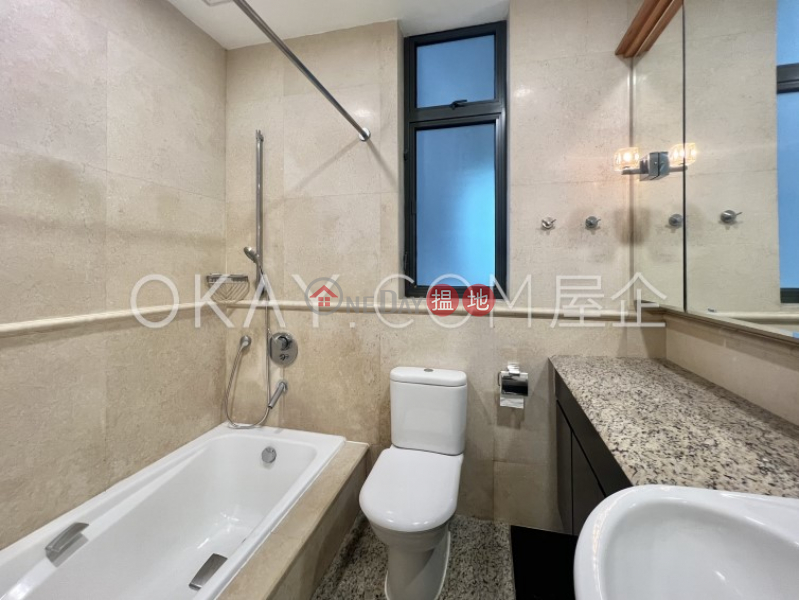 HK$ 80,000/ month The Colonnade, Wan Chai District Stylish 3 bed on high floor with harbour views | Rental