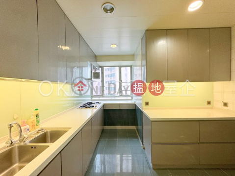 Luxurious 3 bedroom with parking | For Sale | Tregunter 地利根德閣 _0
