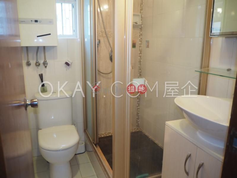 Y. Y. Mansions block A-D, Middle, Residential | Sales Listings, HK$ 19M