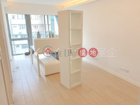 Unique 1 bedroom on high floor with balcony | Rental | Po Wah Court 寶華閣 _0