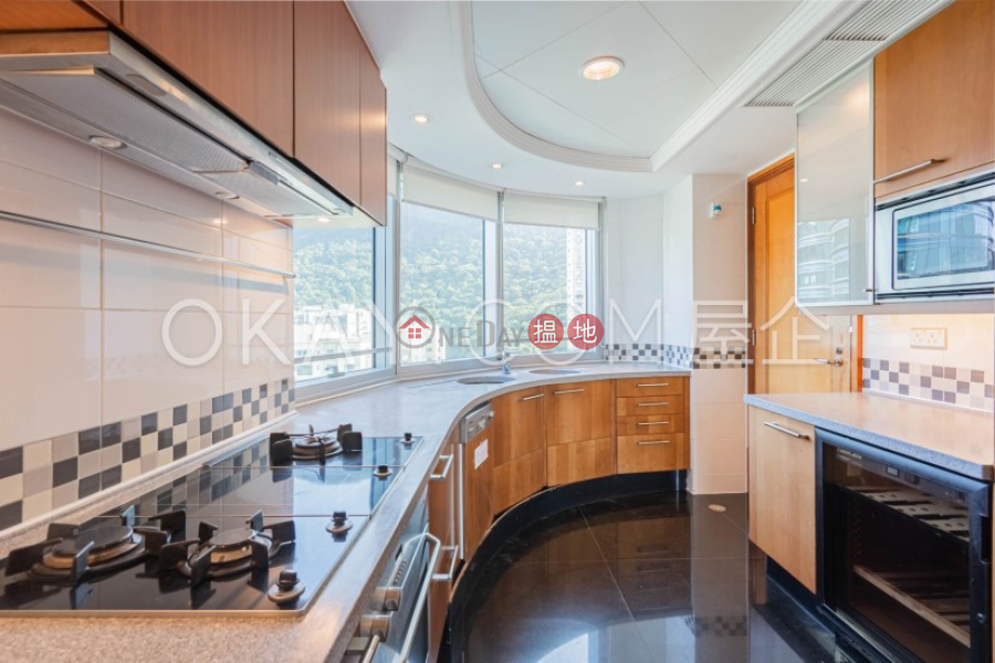 Exquisite 3 bedroom with harbour views & parking | Rental | The Summit 御峰 Rental Listings