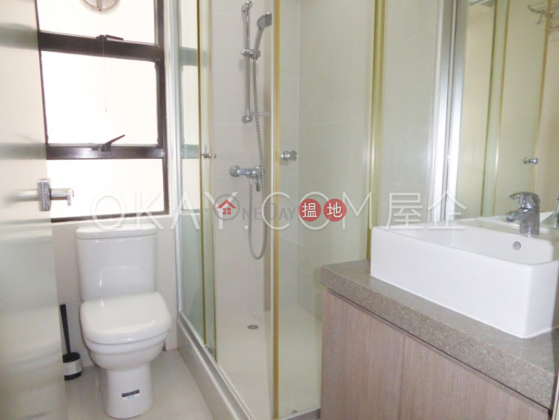 Elegant 2 bedroom in Mid-levels West | For Sale, 8 Robinson Road | Western District | Hong Kong Sales | HK$ 22M