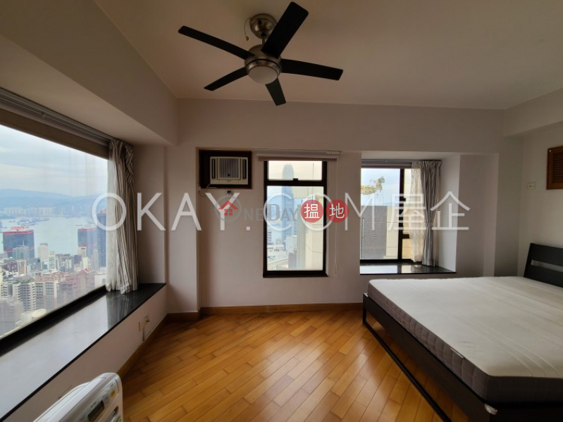 HK$ 12.8M | Tycoon Court Western District, Lovely penthouse with harbour views & rooftop | For Sale