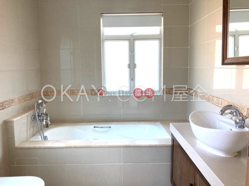 香港搵樓|租樓|二手盤|買樓| 搵地 | 住宅|出售樓盤|4房3廁,連車位,露台,獨立屋《鳳誼花園出售單位》