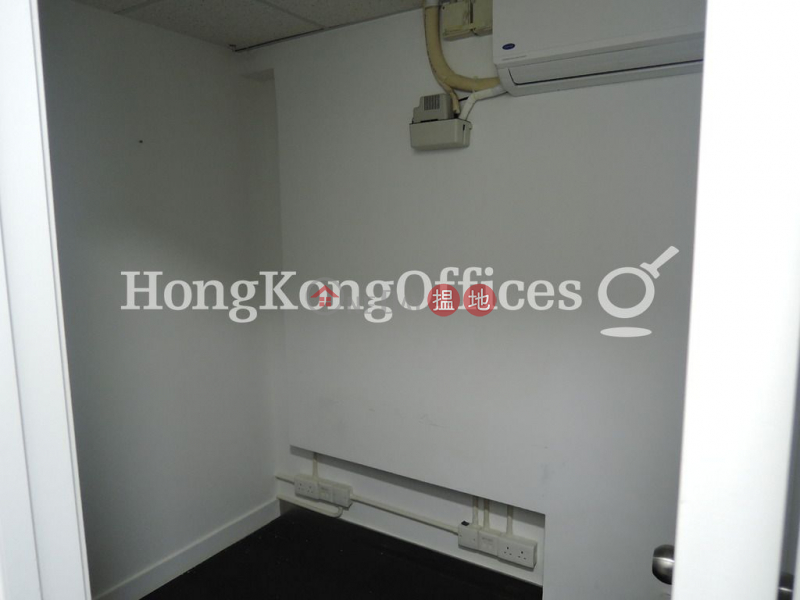 HK$ 34,997/ month | New Hennessy Tower Wan Chai District | Office Unit for Rent at New Hennessy Tower