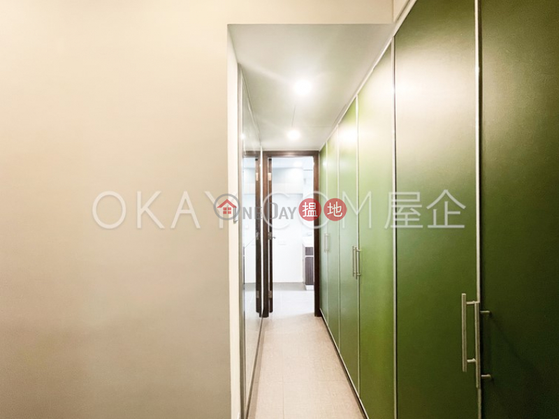 HK$ 35,000/ month Shan Kwong Court Wan Chai District Lovely 2 bedroom with parking | Rental