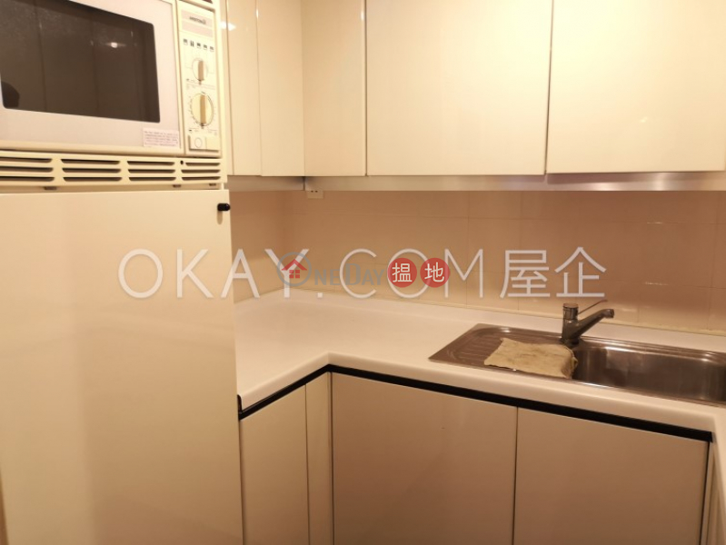 Elegant 1 bedroom on high floor | For Sale | Convention Plaza Apartments 會展中心會景閣 Sales Listings