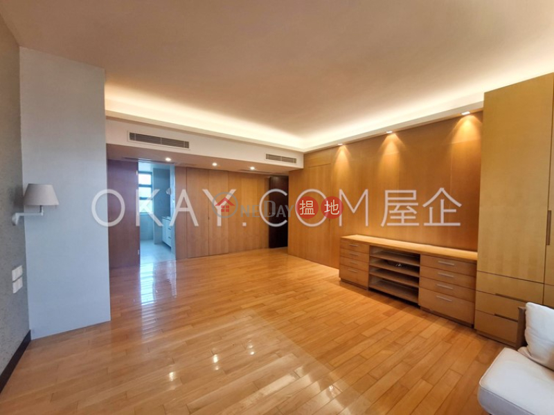 HK$ 120,000/ month | Broadwood Park | Wan Chai District | Stylish 3 bedroom with balcony & parking | Rental