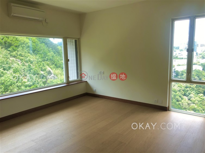 HK$ 98,000/ month Mountain Lodge | Central District, Efficient 3 bed on high floor with sea views & parking | Rental