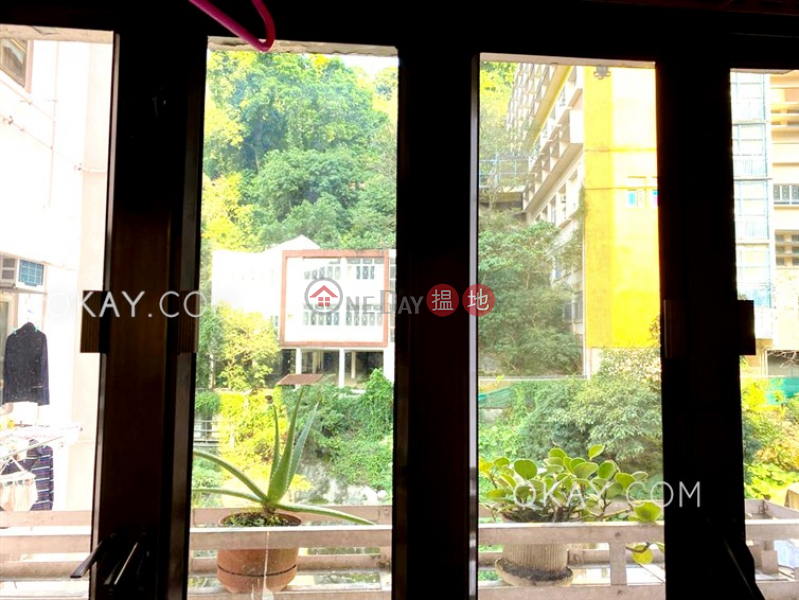 HK$ 8M | Brilliant Court, Eastern District Intimate 3 bedroom with parking | For Sale