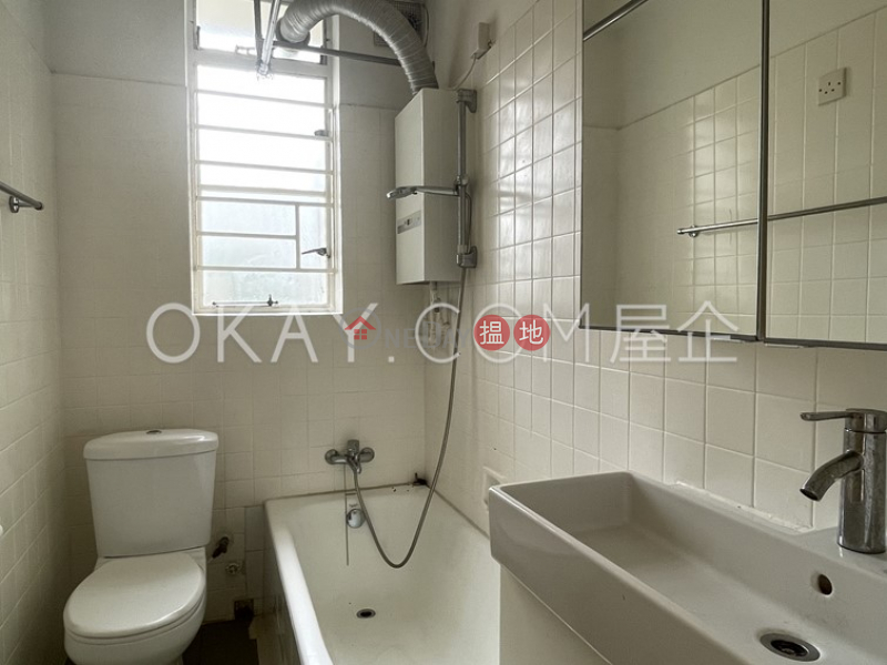 HK$ 62,000/ month | Country Apartments Southern District | Efficient 3 bedroom with balcony & parking | Rental