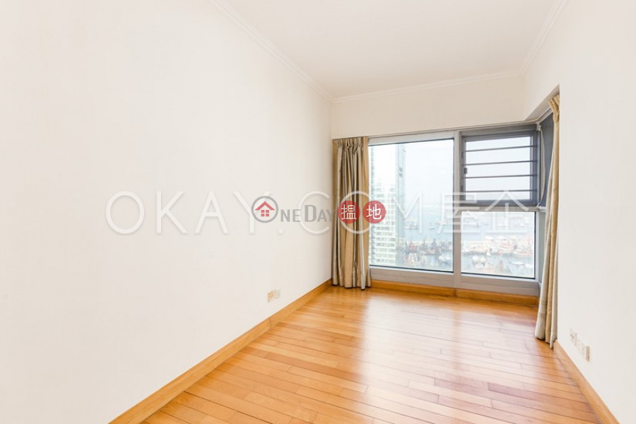 HK$ 100,000/ month | The Waterfront Phase 2 Tower 7 Yau Tsim Mong | Rare 5 bedroom on high floor with parking | Rental
