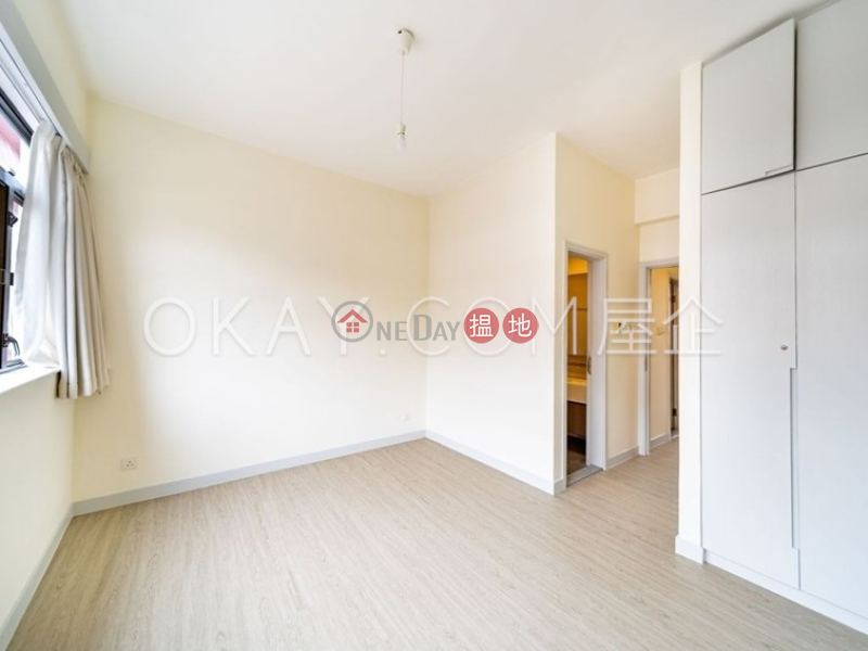 Unique 3 bedroom with balcony & parking | Rental | 2-6A Wilson Road 衛信道 2-6A 號 Rental Listings