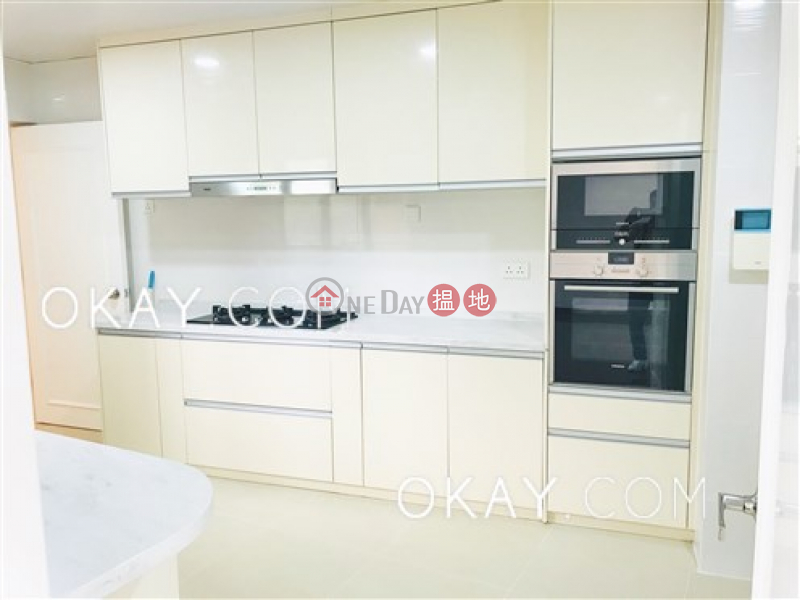 Gorgeous 3 bedroom with parking | Rental, Tower 2 Ruby Court 嘉麟閣2座 Rental Listings | Southern District (OKAY-R17587)