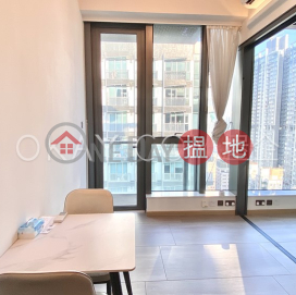 Charming 1 bedroom on high floor with balcony | For Sale