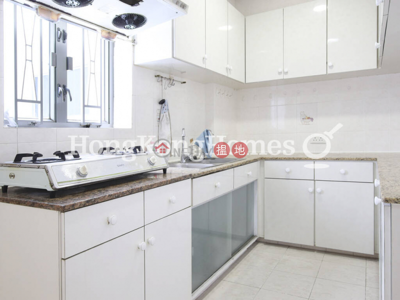 Property Search Hong Kong | OneDay | Residential | Rental Listings | 3 Bedroom Family Unit for Rent at Shan Kwong Court