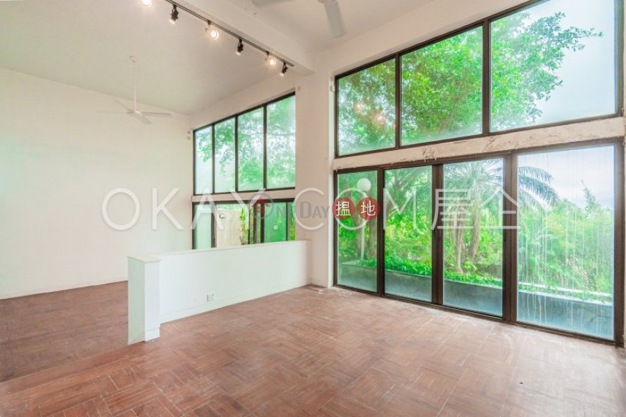 Exquisite 5 bedroom with terrace & parking | For Sale | House A1 Stanley Knoll 赤柱山莊A1座 Sales Listings
