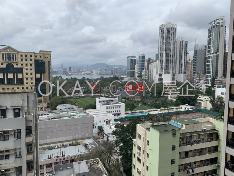 HK$ 15M, Jones Hive Wan Chai District Elegant 3 bedroom with balcony | For Sale