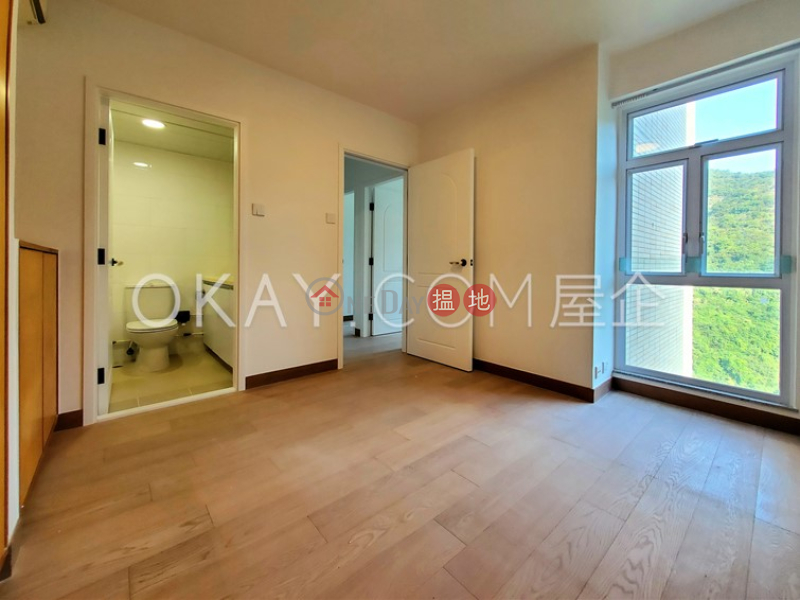 3房2廁,極高層,連車位,露台龍華花園出租單位|龍華花園(Ronsdale Garden)出租樓盤 (OKAY-R86221)