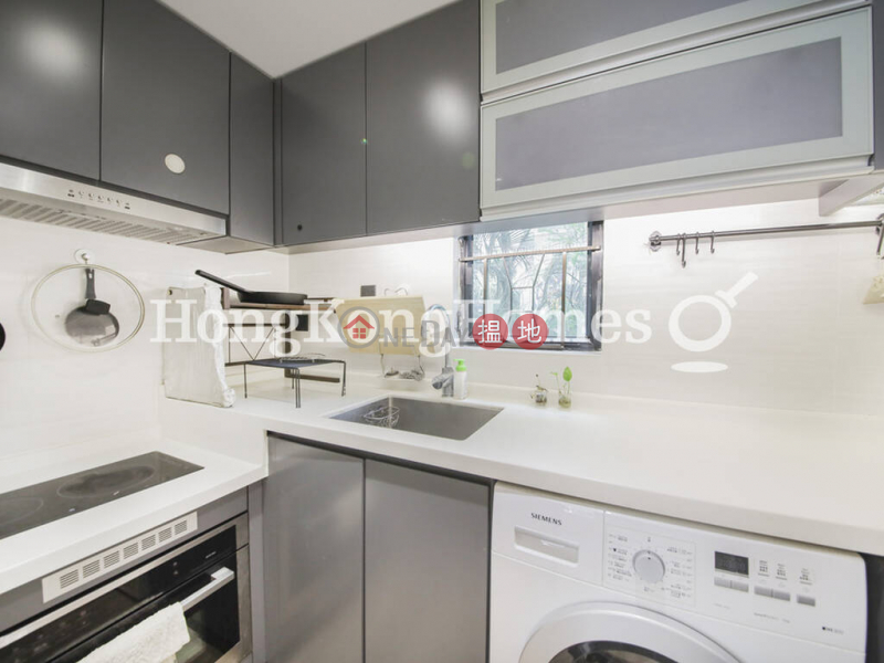 3 Bedroom Family Unit at Dawning Height | For Sale 80 Staunton Street | Central District, Hong Kong, Sales HK$ 10M