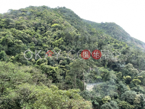 Stylish 3 bedroom with parking | For Sale | Hillsborough Court 曉峰閣 _0