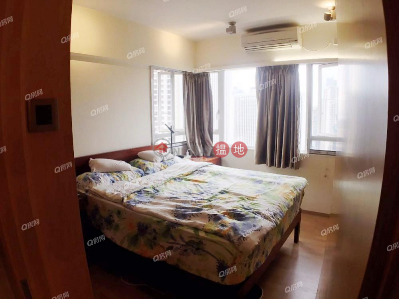 Property Search Hong Kong | OneDay | Residential | Rental Listings, Block B Grandview Tower | 3 bedroom High Floor Flat for Rent