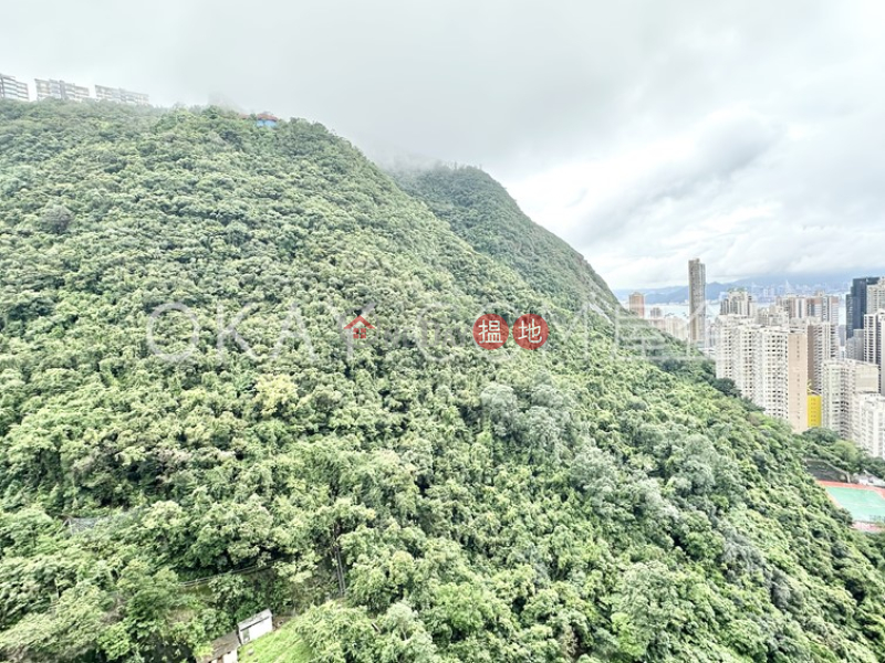 Luxurious 2 bedroom on high floor with parking | For Sale | Hillsborough Court 曉峰閣 Sales Listings